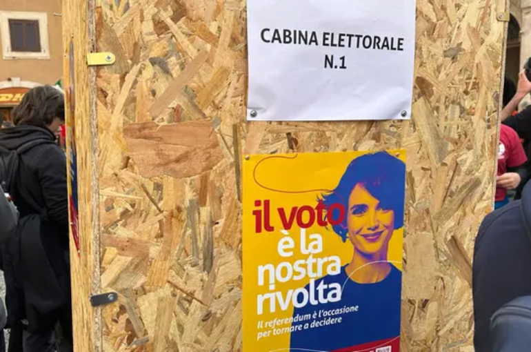 flash-mob-montecitorio-referendum-1-jpeg