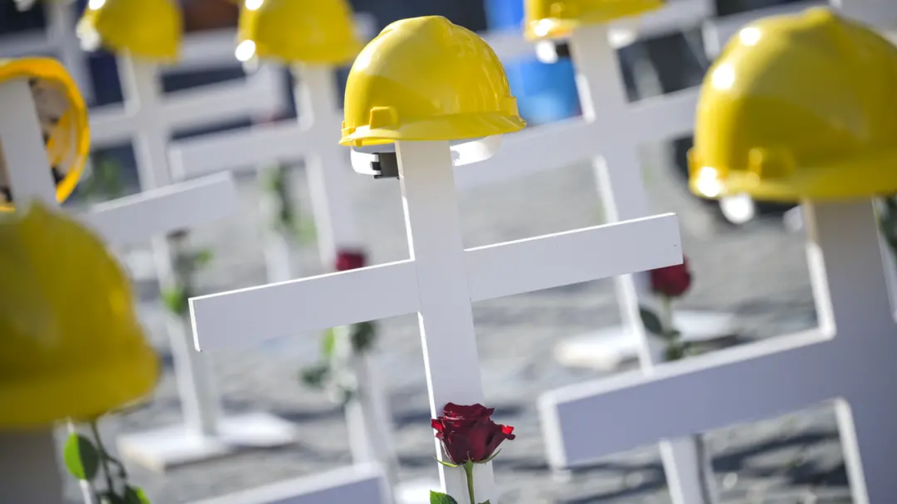 copia-di-morti-lavoro-osservatorio-jpg